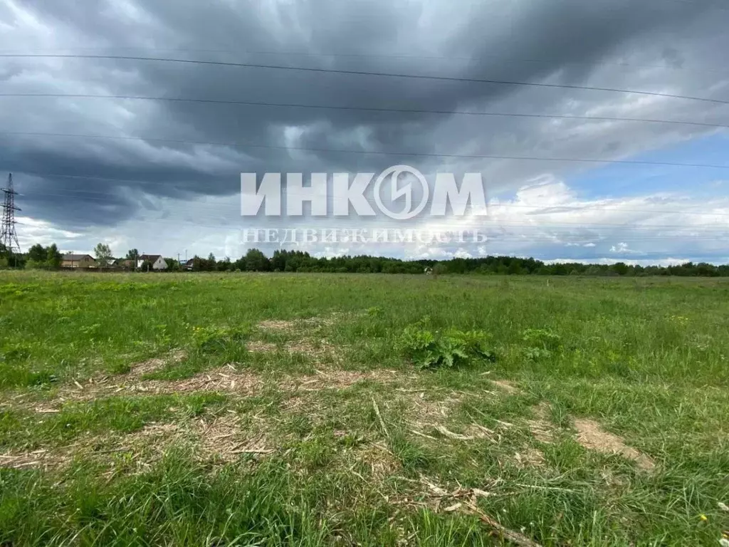 Участок в Московская область, Наро-Фоминский городской округ, д. ... - Фото 1
