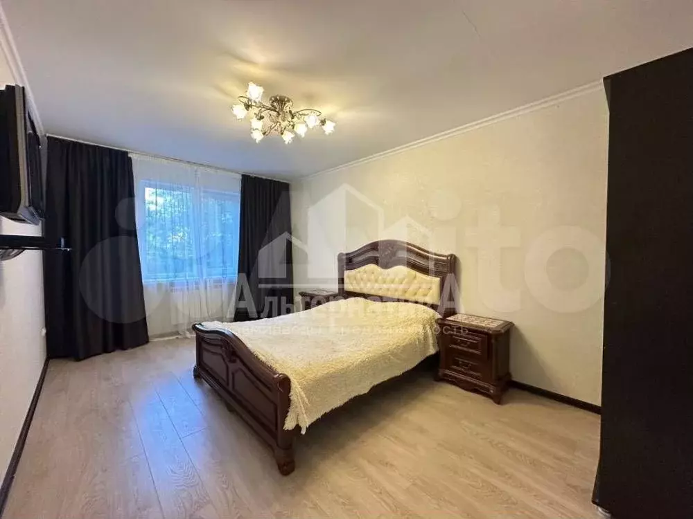 1-к. квартира, 42 м, 3/5 эт. - Фото 0