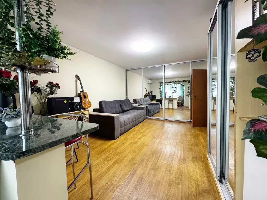 3-к кв. Крым, Алушта ул. Юбилейная, 20 (66.0 м) - Фото 1