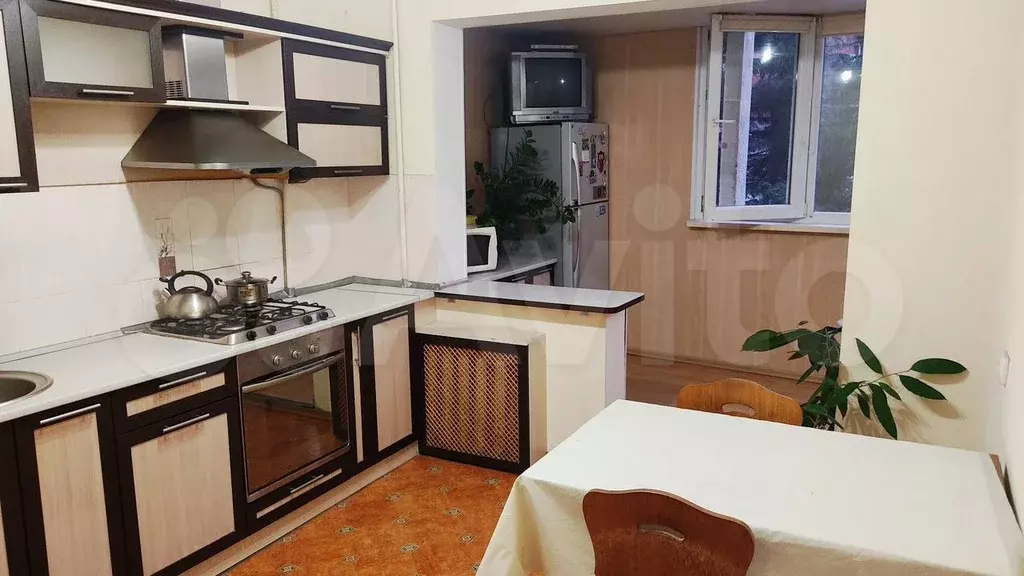 2-к. квартира, 58 м, 3/9 эт. - Фото 0