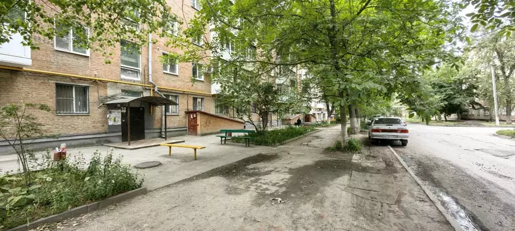 1-к кв. Ростовская область, Таганрог ул. Комарова, 7 (30.0 м) - Фото 0