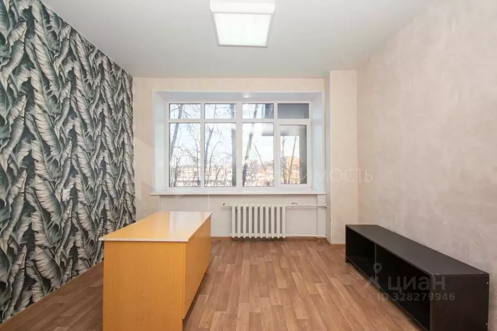 Офис в Тюменская область, Тюмень Аккумуляторная ул., 1 (19 м) - Фото 1