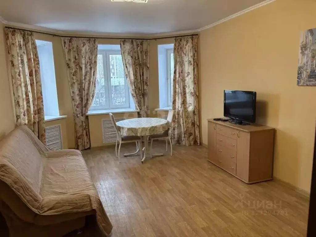 1-к кв. Тюменская область, Тюмень ул. Циолковского, 7к1 (44.9 м) - Фото 2