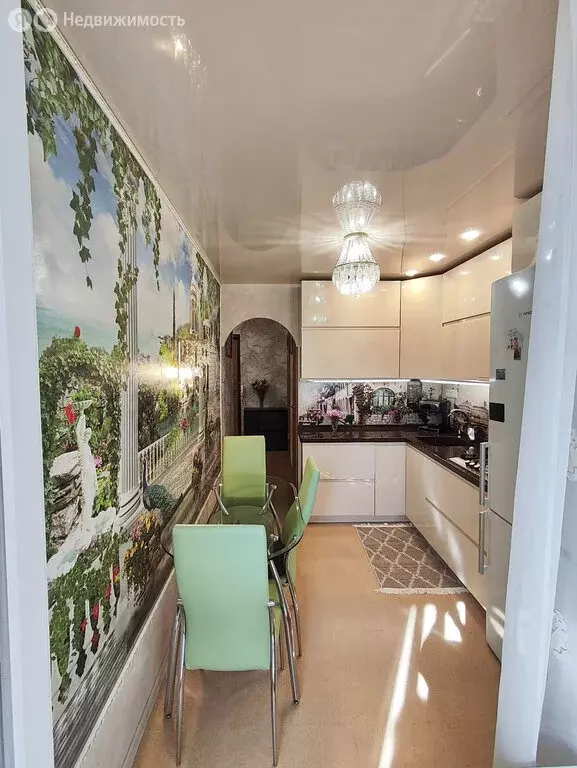 2-комнатная квартира: Киров, микрорайон Юго-Западный, улица Космонавта ... - Фото 1