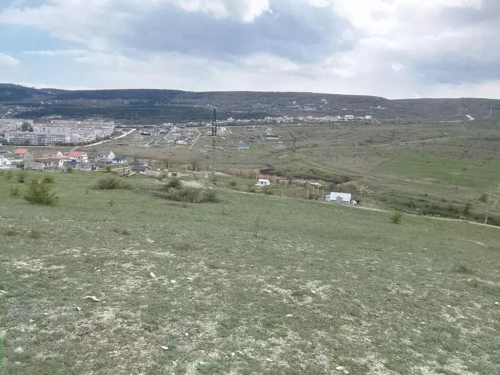 Участок в Крым, Феодосия муниципальный округ, с. Солнечное ул. ... - Фото 0