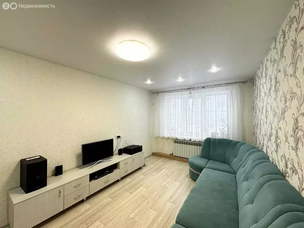 3-комнатная квартира: Киров, микрорайон Коминтерновский, Боровая ... - Фото 2