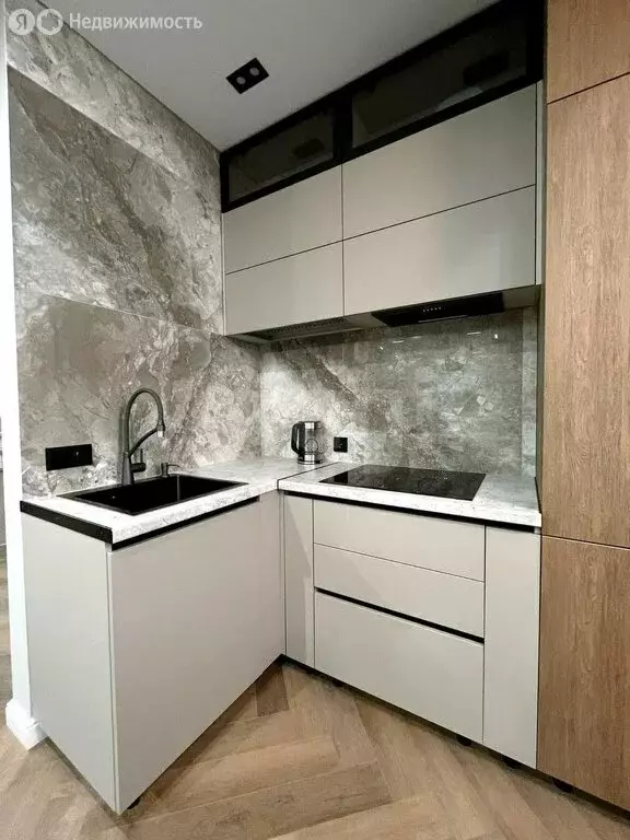 3-комнатная квартира: Владикавказ, улица Астана Кесаева, 44Вк2 (80 м) - Фото 1