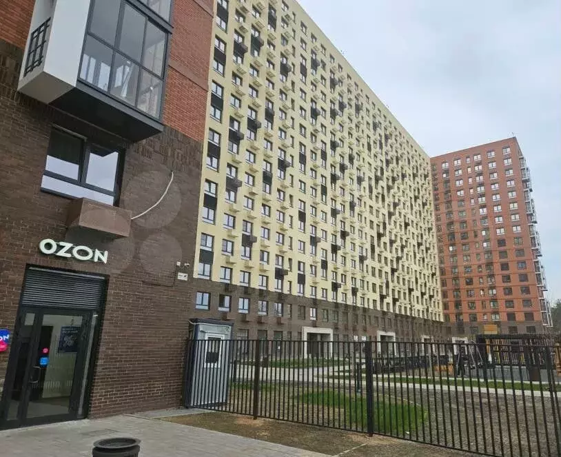 Продам торговое помещение, 49.4 м - Фото 1