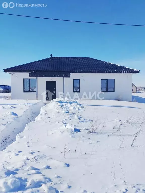 Дом в село Новое Барятино, улица Есенина (88.4 м) - Фото 1