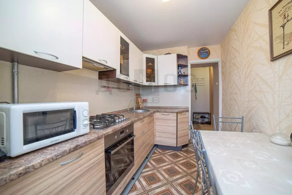 3-к кв. Свердловская область, Екатеринбург ул. Индустрии, 57к2 (64.0 ... - Фото 2