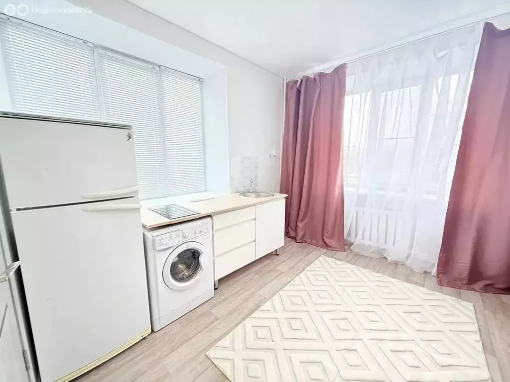 Квартира-студия: Челябинск, улица Савина, 14 (15.3 м) - Фото 1