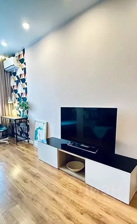 1-к кв. Татарстан, Казань ул. Сибгата Хакима, 37 (43.0 м) - Фото 1