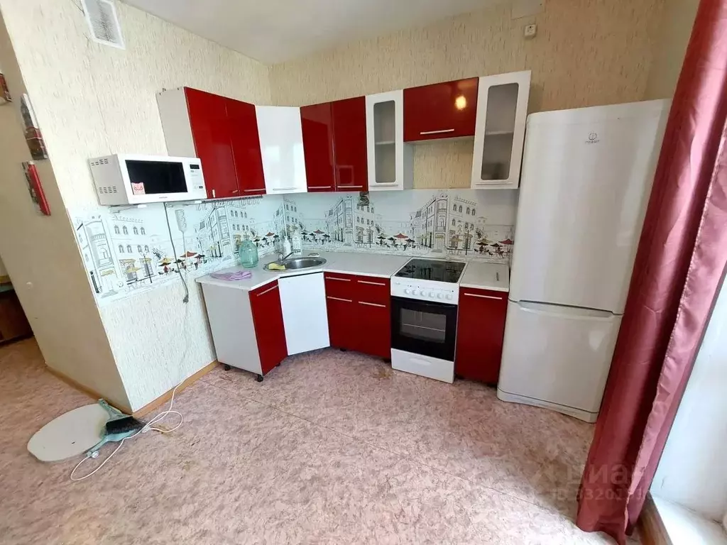 3-к кв. Челябинская область, Челябинск ул. Мусы Джалиля, 14 (64.0 м) - Фото 1