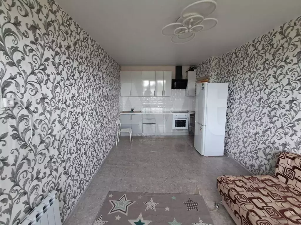 1-к. квартира, 40 м, 1/10 эт. - Фото 1