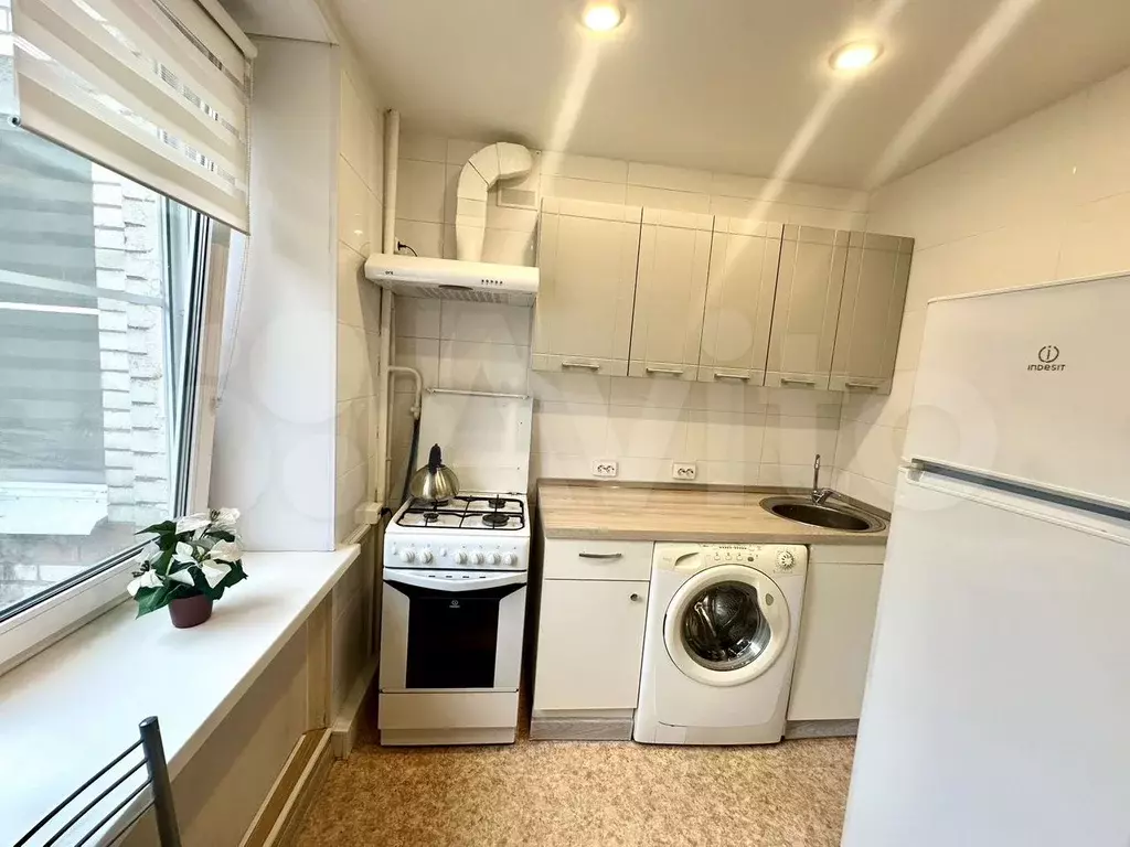 3-к. квартира, 64 м, 3/9 эт. - Фото 0
