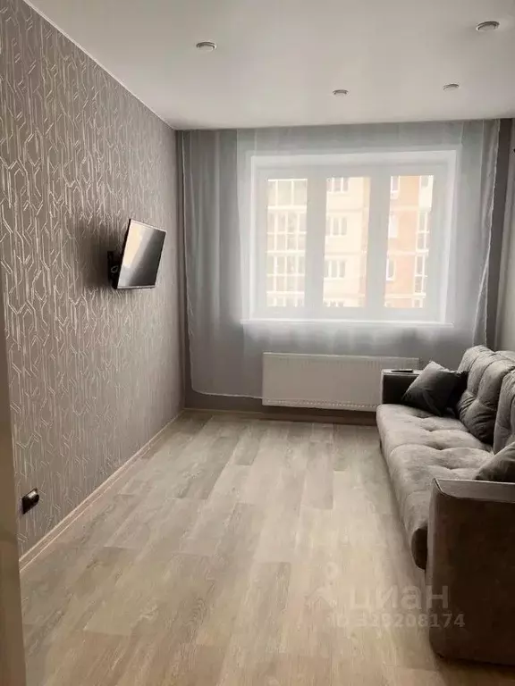 1-к кв. Тюменская область, Тюмень Дамбовская ул., 25к1 (35.0 м) - Фото 1