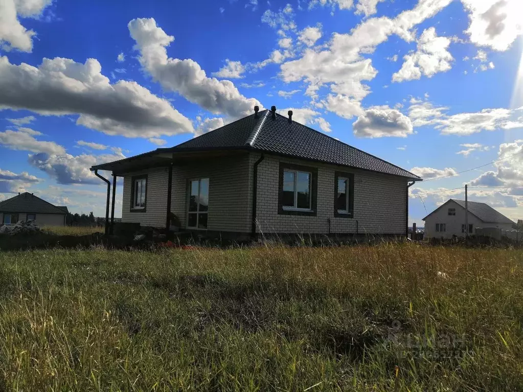 Дом в Белгородская область, Белгородский район, с. Стрелецкое ... - Фото 1