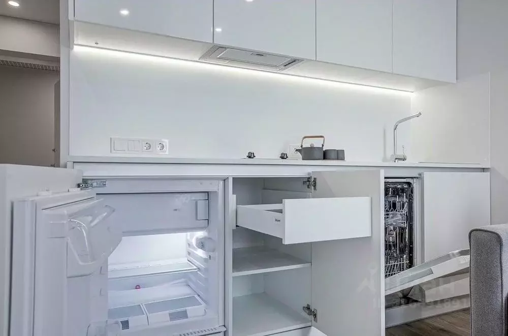 Студия Воронежская область, Воронеж ул. 9 Января, 68/2к3 (27.0 м) - Фото 1