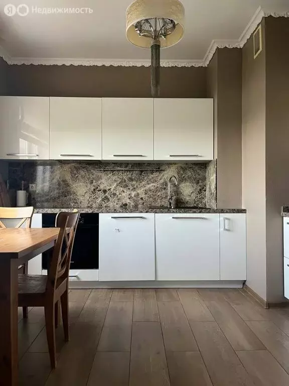 3-комнатная квартира: Нижний Новгород, улица Родионова, 27 (78.8 м) - Фото 0