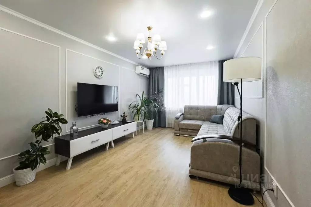 2-к кв. Ульяновская область, Ульяновск ул. Кирова, 20 (55.4 м) - Фото 0