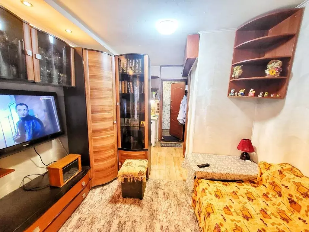 Комната Омская область, Омск ул. Лукашевича, 8А (15.0 м) - Фото 1