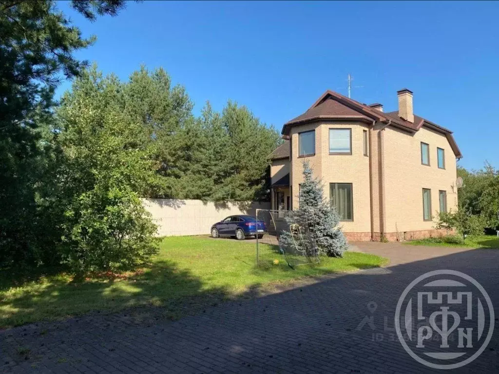 Дом в Санкт-Петербург, Санкт-Петербург, Петергоф Средний пер., 3 (261 ... - Фото 1