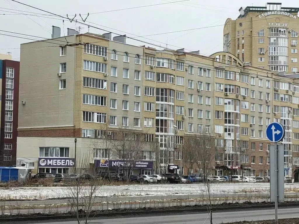 Помещение свободного назначения в Омская область, Омск бул. ... - Фото 1