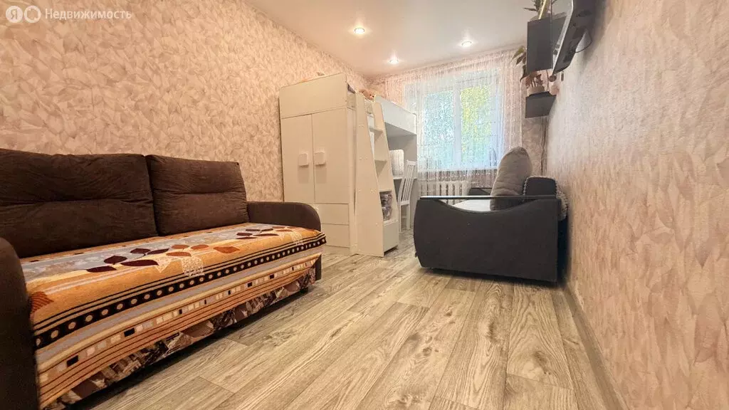 2-комнатная квартира: Киров, Ленинградская улица, 10 (45 м) - Фото 0