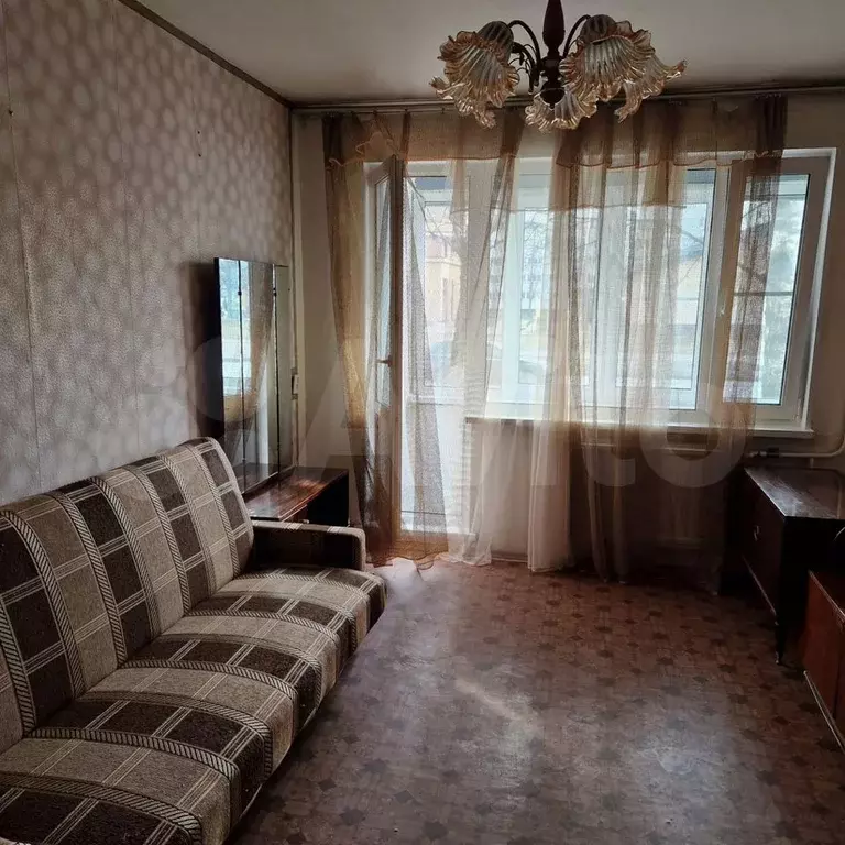 2-к. квартира, 50 м, 1/9 эт. - Фото 0