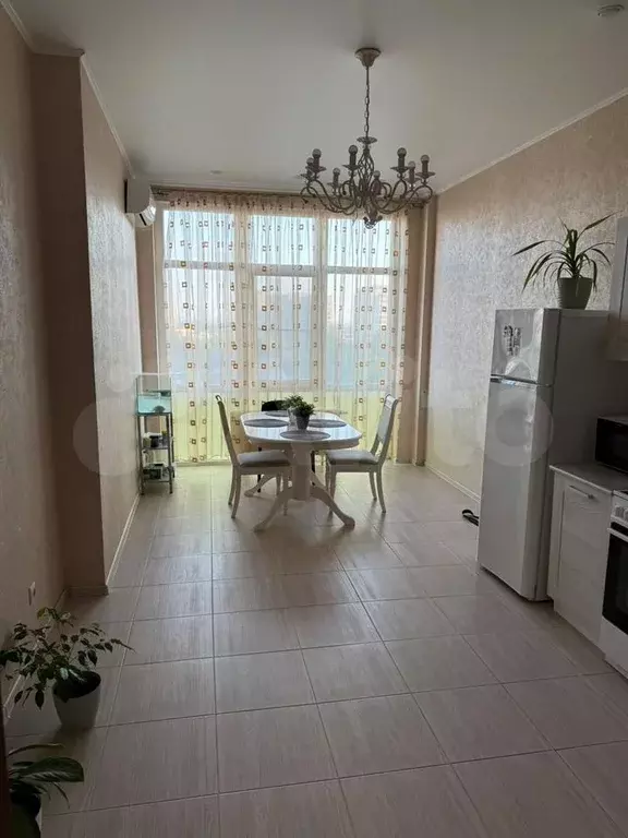2-к. квартира, 80 м, 7/18 эт. - Фото 1