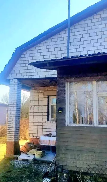 Дом в Ленинградская область, Сланцевский район, Новосельское с/пос, д. ... - Фото 2