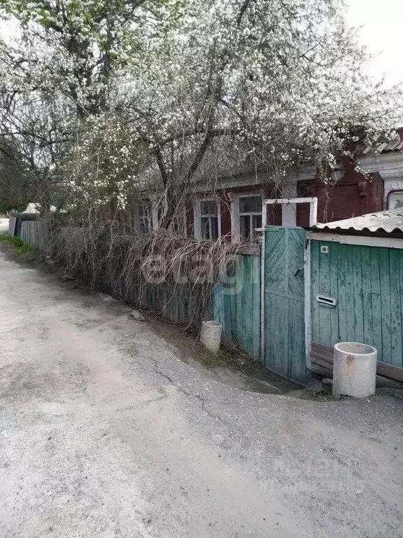 Дом в Белгородская область, Белгород пер. 2-й Индустриальный (50 м) - Фото 0