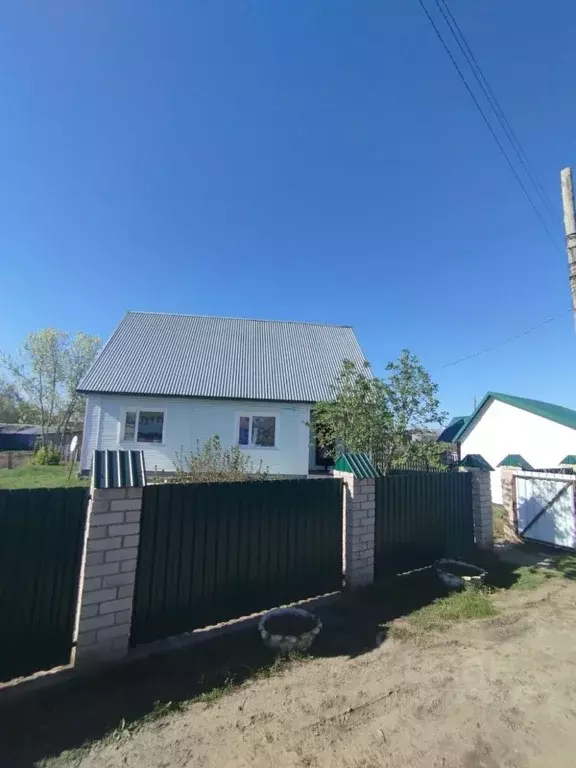 Дом в Алтайский край, Троицкий район, с. Ельцовка Молодежная ул. (86 ... - Фото 1