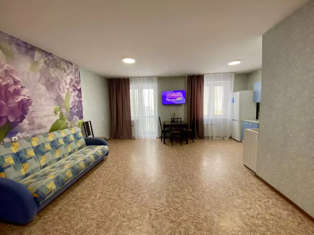 Студия Омская область, Омск Осоавиахимовская ул., 181к1 (33.0 м) - Фото 1