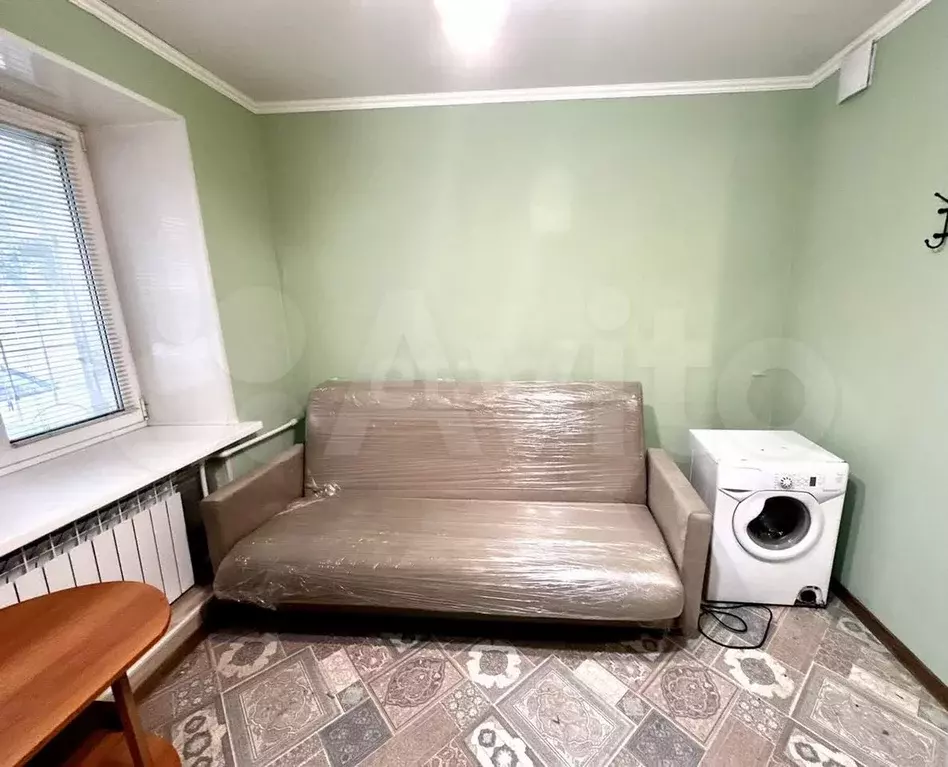 Комната 8 м в 1-к., 1/5 эт. - Фото 1
