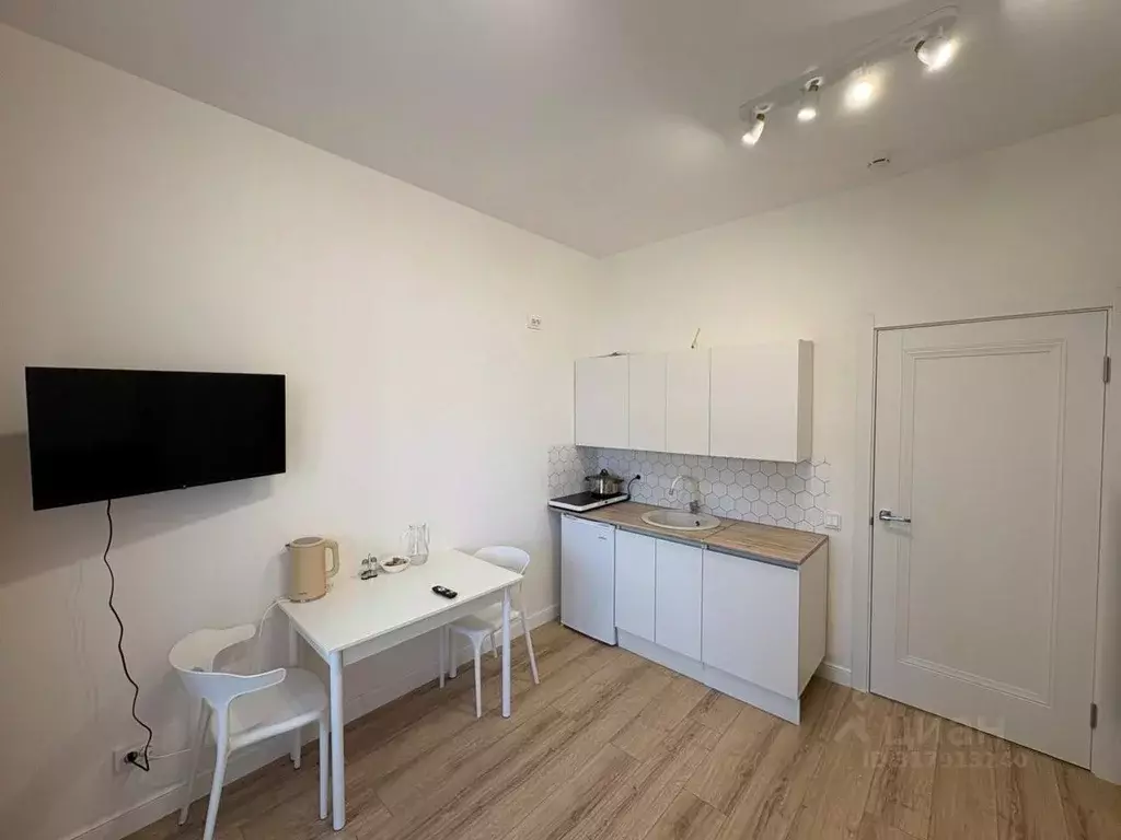 Студия Санкт-Петербург ул. Дыбенко, 3 (18.0 м) - Фото 0
