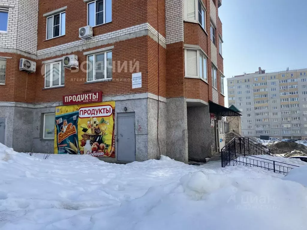 Торговая площадь в Чувашия, Чебоксары Ярмарочная ул., 7 (119 м) - Фото 1