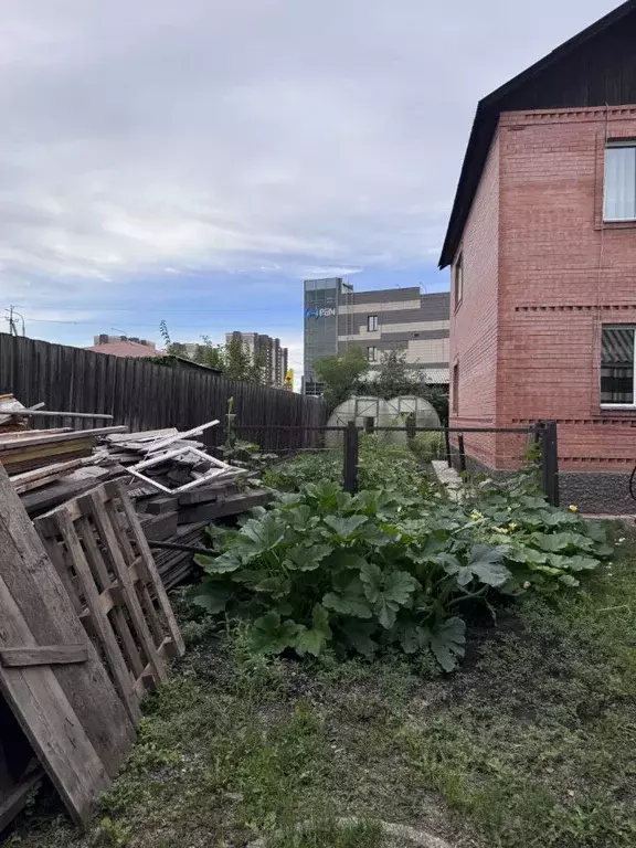 Дом в Красноярский край, Красноярск ул. Березина, 76 (110 м) - Фото 2