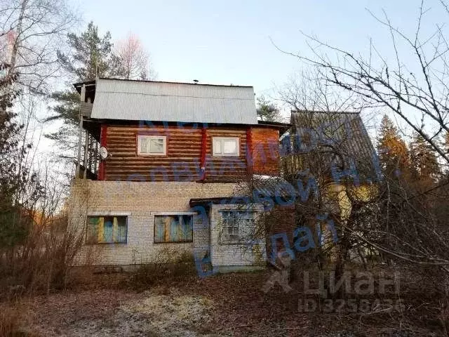 Дом в Новгородская область, Валдайский район, Рощинское с/пос  (150 м) - Фото 0