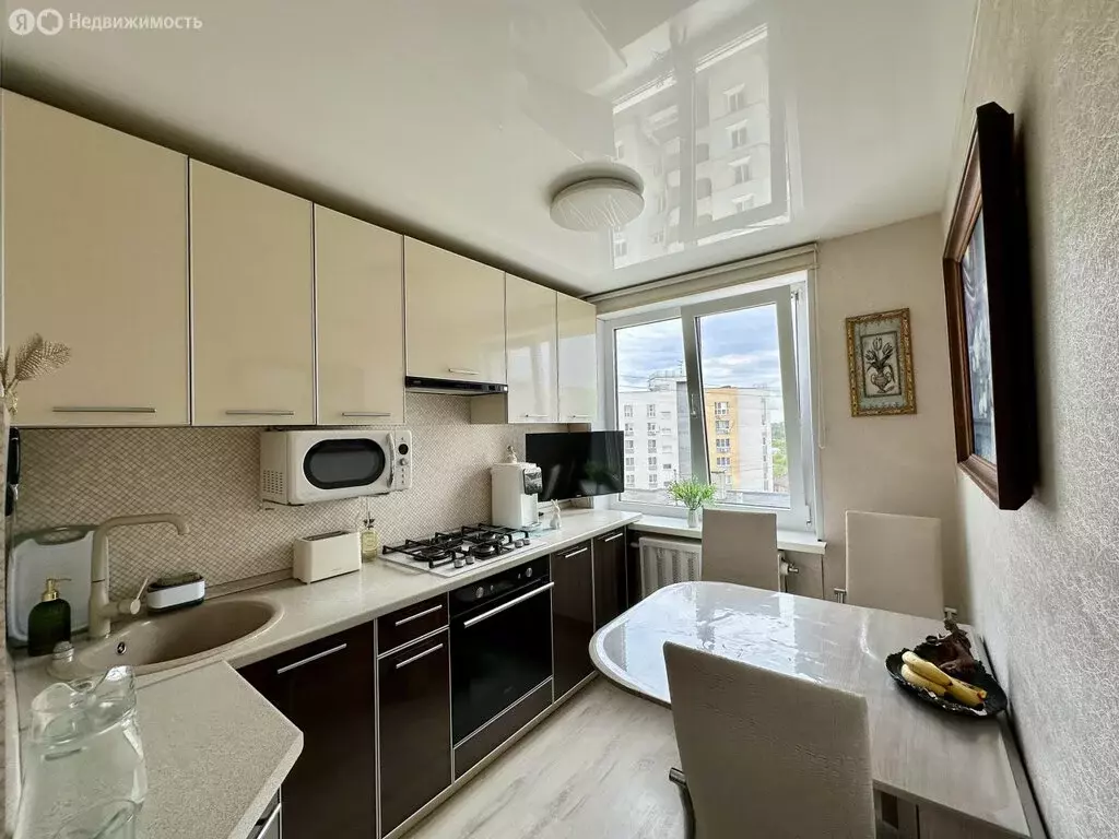 4-комнатная квартира: Кстово, Полевая улица, 4 (57 м) - Фото 0