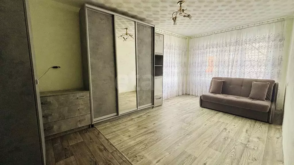 3-к кв. Липецкая область, Липецк ул. Циолковского, 35 (56.1 м) - Фото 1