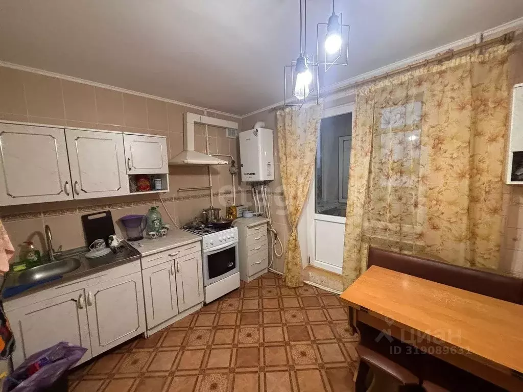 3-к кв. Крым, Армянск Имени Генерала Корявко мкр, 4 (62.9 м) - Фото 0