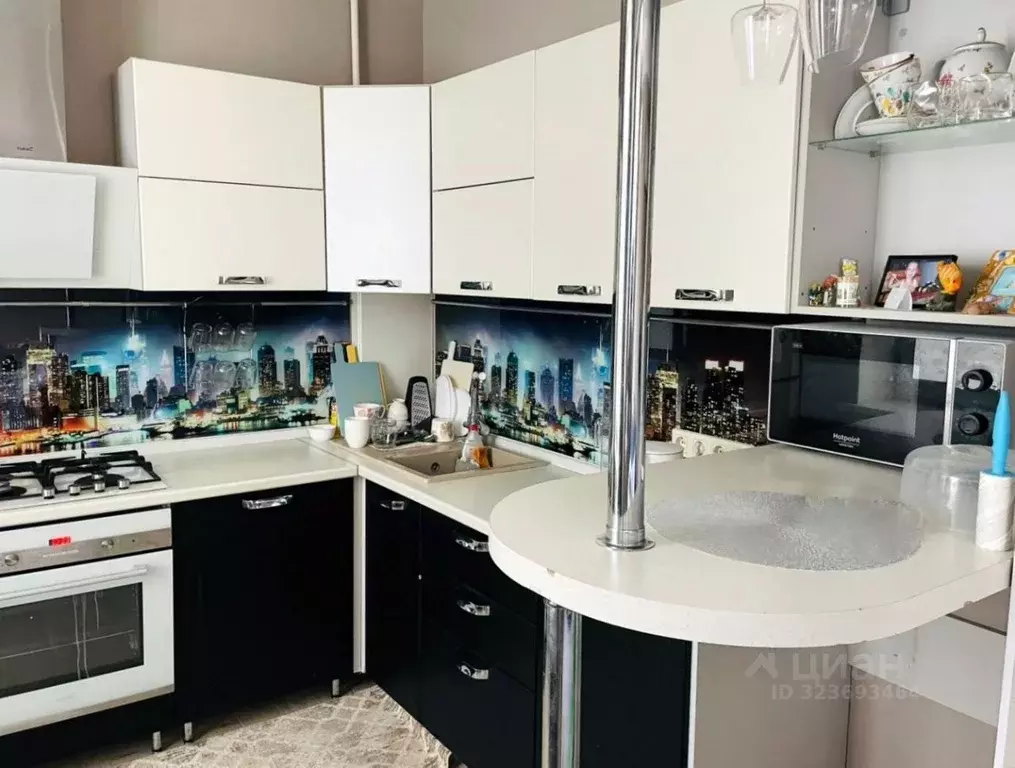 2-к кв. Волгоградская область, Волгоград Рабоче-Крестьянская ул., 37 ... - Фото 2