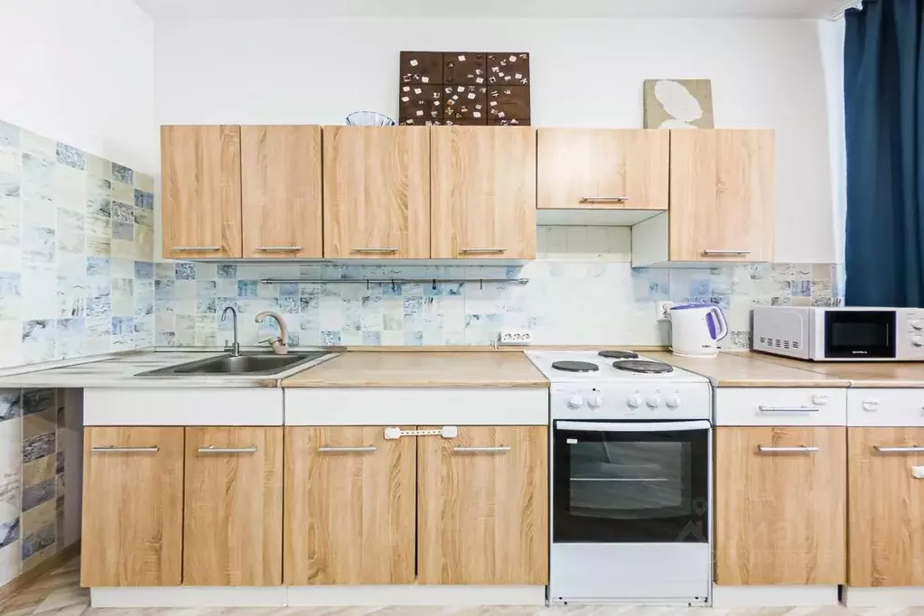 1-к кв. Свердловская область, Екатеринбург ул. Чкалова, 231 (53.0 м) - Фото 1