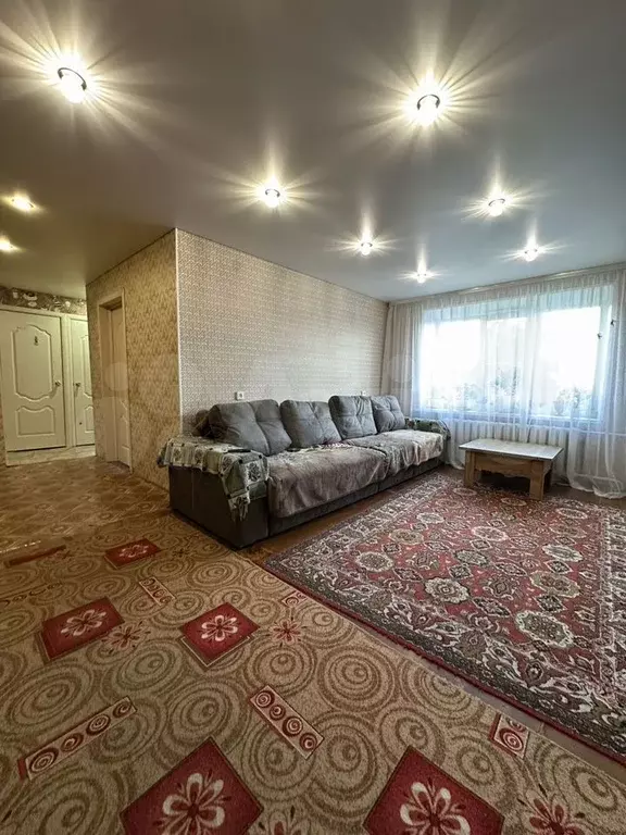 4-к. квартира, 62 м, 5/5 эт. - Фото 0