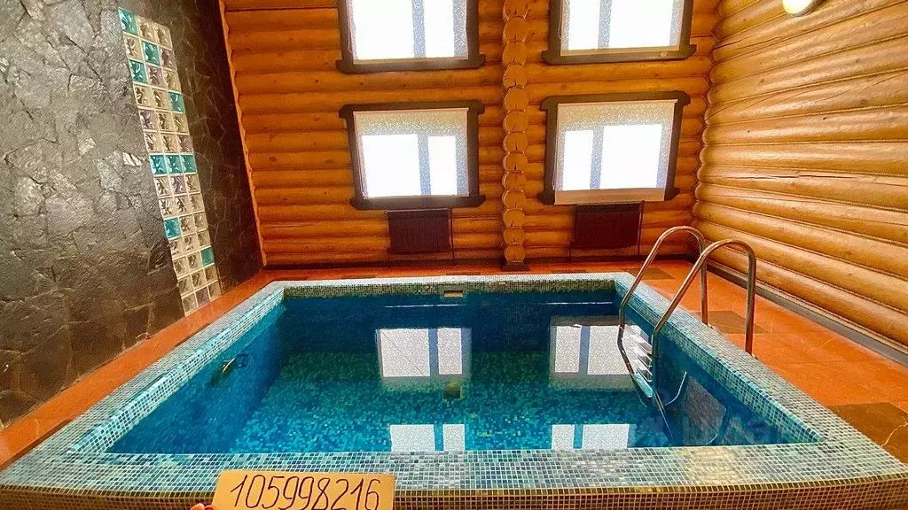 Дом в Москва пос. Совхоза Крекшино, 1 (300 м) - Фото 0