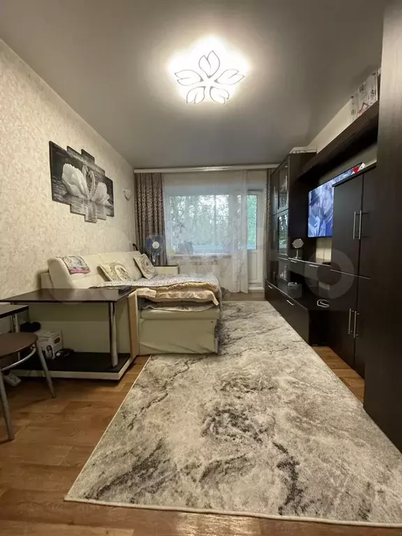Комната 17 м в 1-к., 2/4 эт. - Фото 1