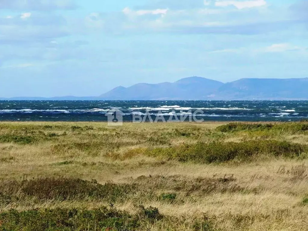 Участок в Сахалинская область, Корсаковский городской округ, с. ... - Фото 0