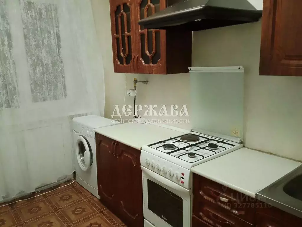 1-к кв. Белгородская область, Старый Оскол Молодогвардеец мкр, 10 ... - Фото 1