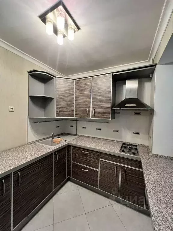 2-к кв. Крым, Симферополь ул. Кечкеметская, 97 (44.0 м) - Фото 1